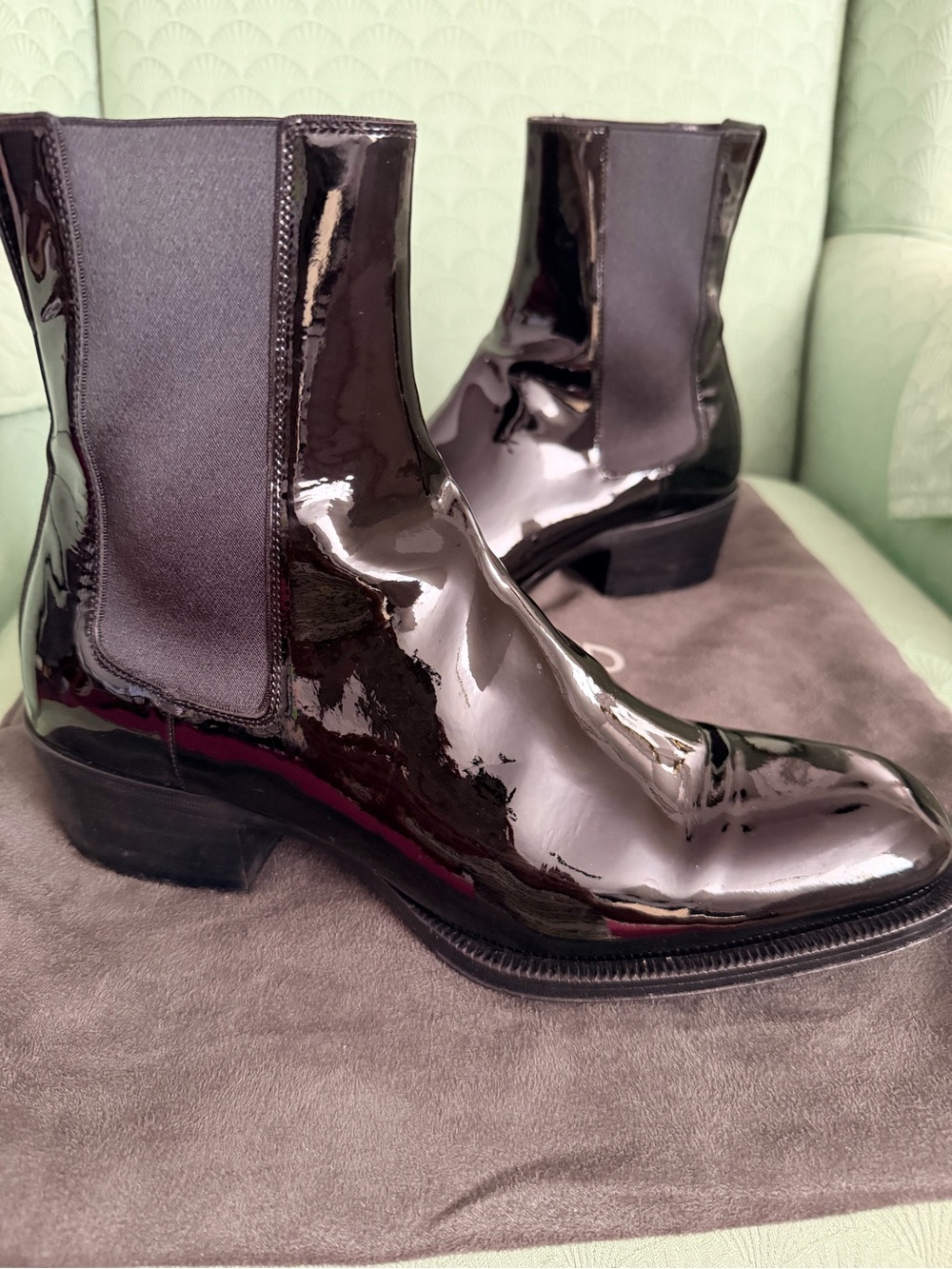 TOM FORD Men’s Black Patent Chelsea Boots